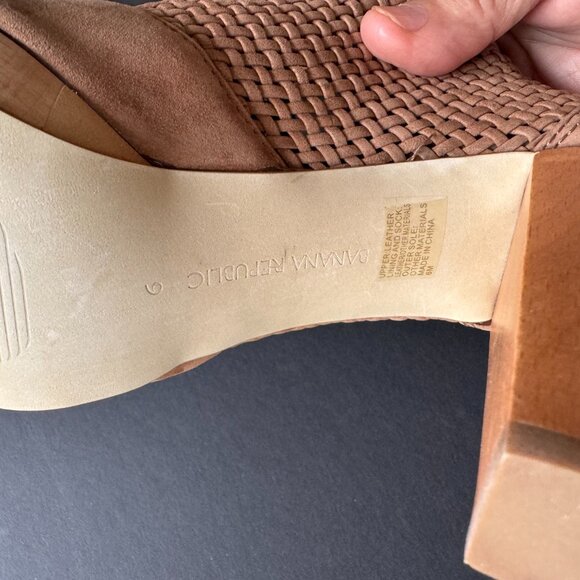 Banana Republic Tan Brown Woven Suede Peep Toe Ankle Bootie Heels Size 6 - Picture 15 of 15